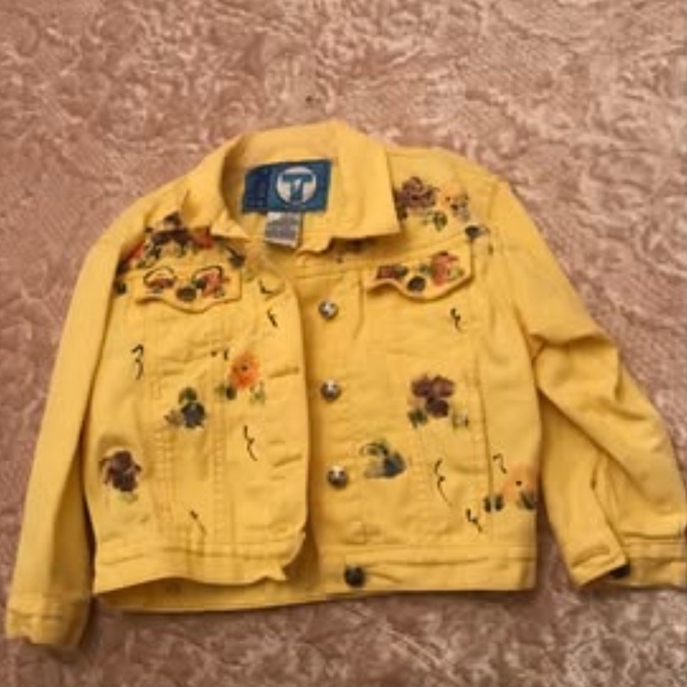 Size 4T Kids floral yellow jean jacket